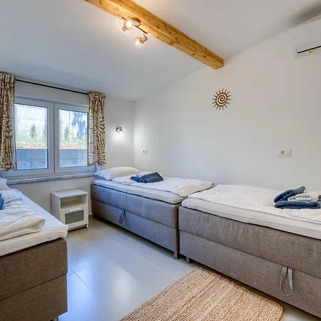 Vikendica Perla By Interhome