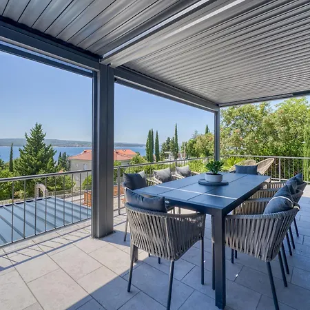 Nyaraló Perla By Interhome Selce